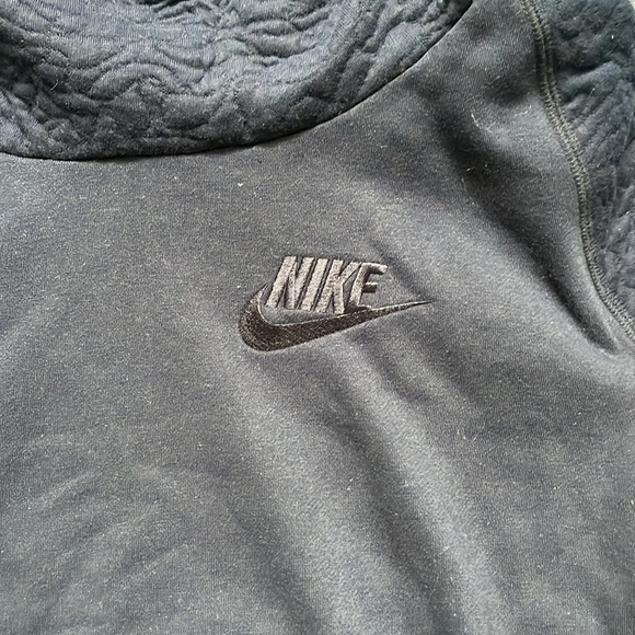Really cool Nike sweatshirt - Picture 2 of 3